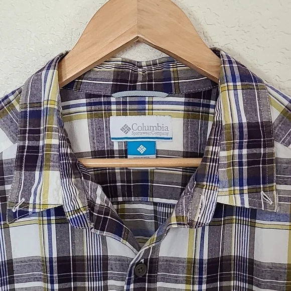Men's Columbia button down shirt, XL, EUC - Picture 2 of 11